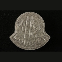 https://www.saferparty.ch/warnungen/moncler-mdma-210326
